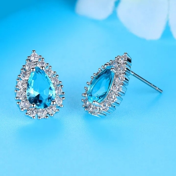 🎀925 Aquamarine Diamond Teardrop Studs - Picture 2 of 6